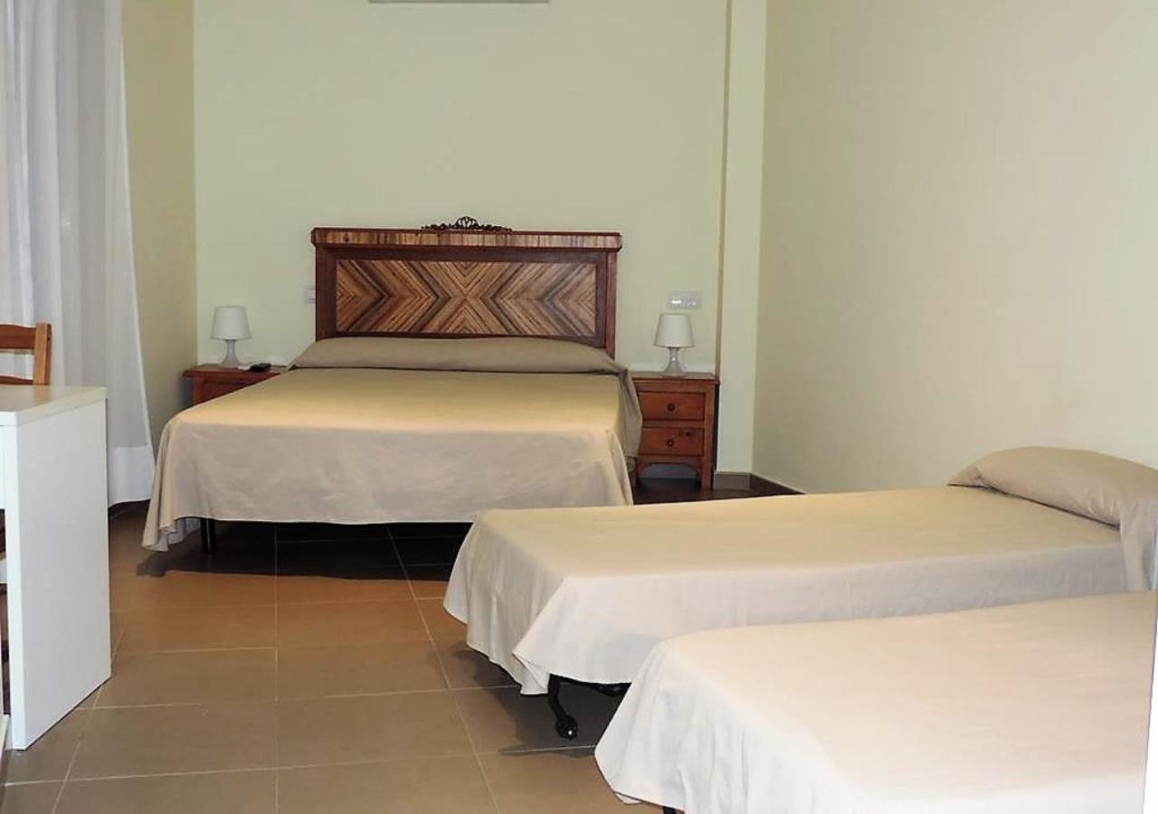 Hostal La Placeta Arbeca Экстерьер фото